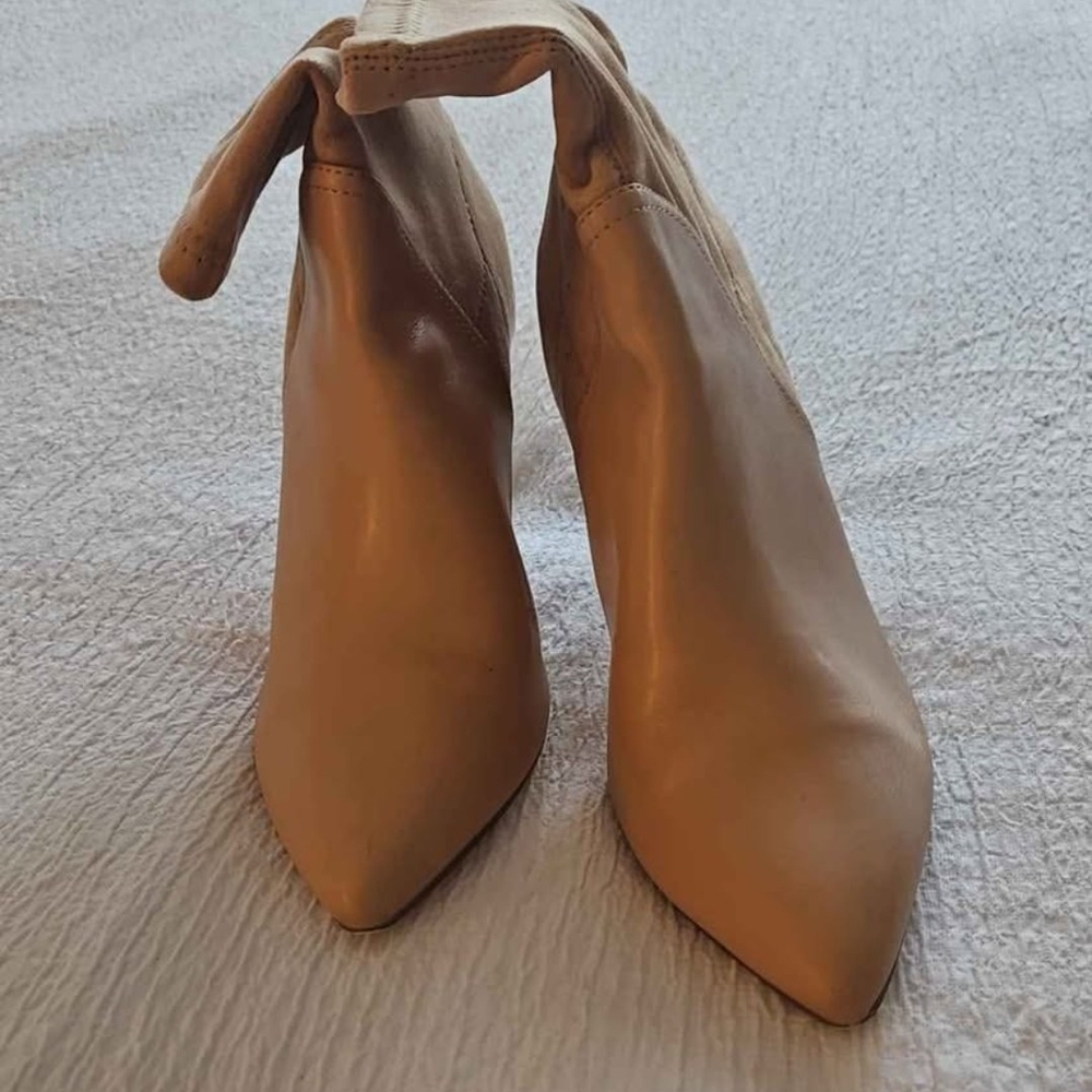 Elegant Tan Women's Shoes